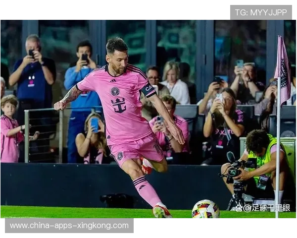 迈阿密国际禁区混战，梅西冷静处理